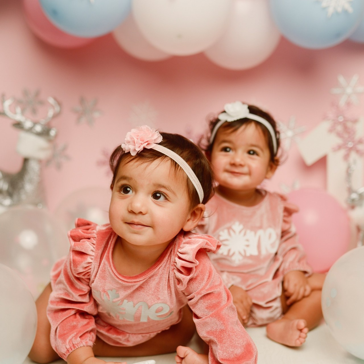 Επαγγελματική φωτογράφιση εγκυμοσύνης και νεογέννητου στη Ρόδο. Φωτογράφος νεογέννητων στη Ρόδο. Φωτογράφιση εγκυμοσύνης