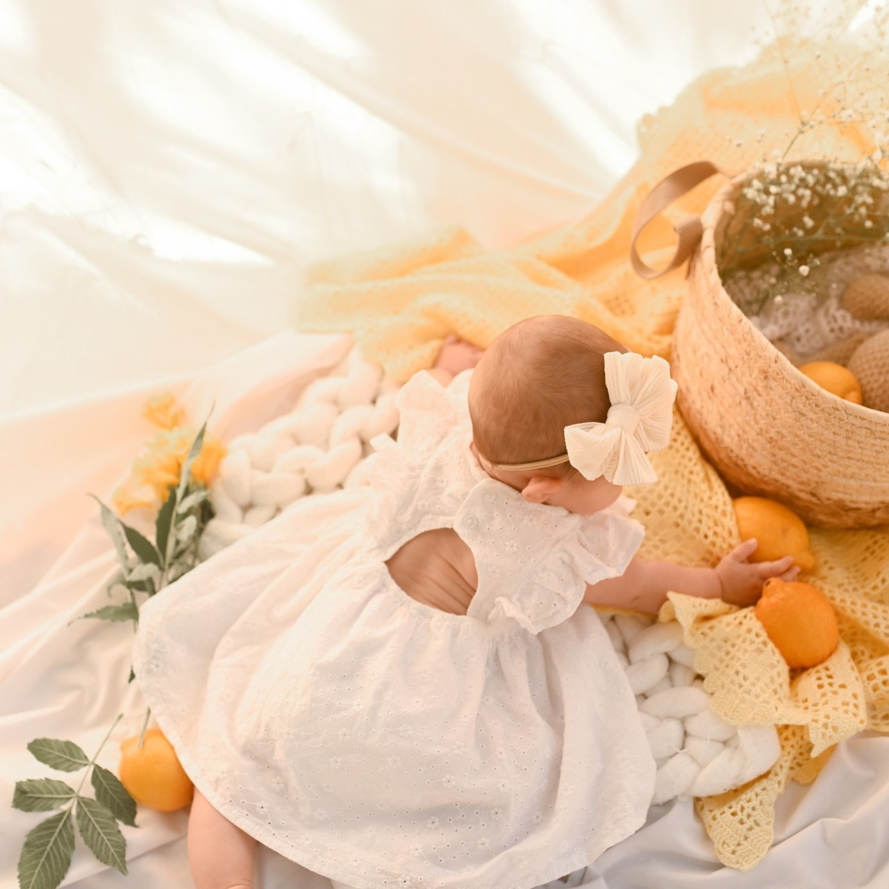 Επαγγελματική φωτογράφιση εγκυμοσύνης και νεογέννητου στη Ρόδο. Φωτογράφος νεογέννητων στη Ρόδο. Φωτογράφιση εγκυμοσύνης