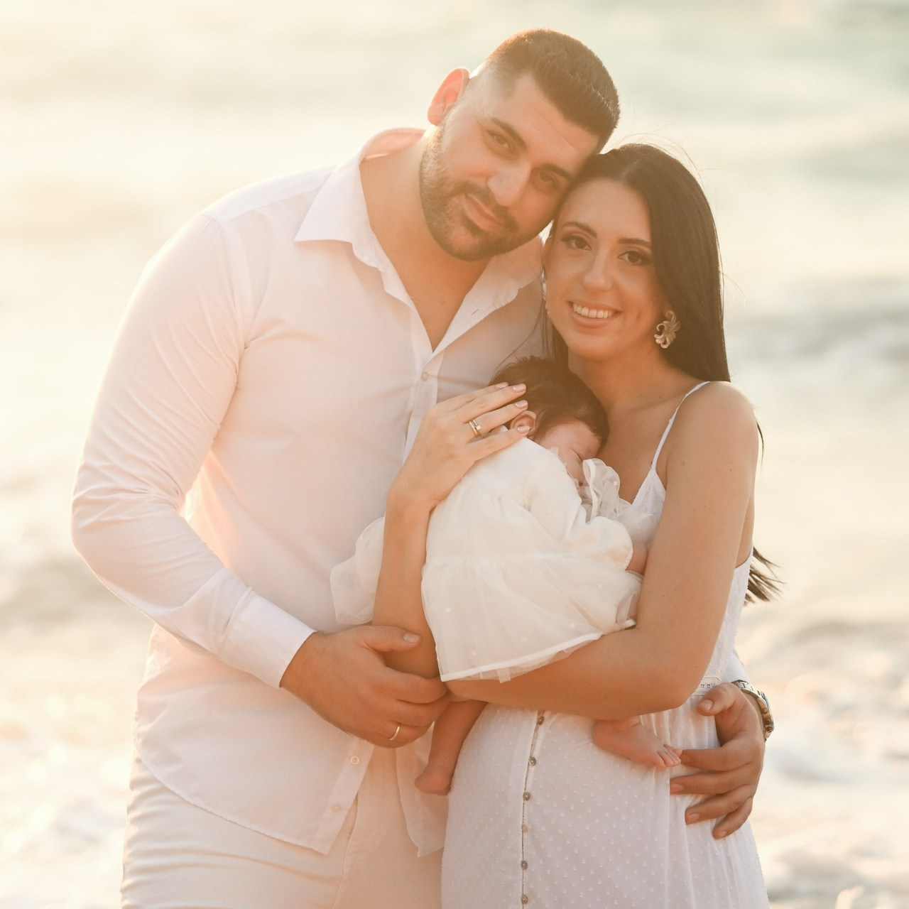 Επαγγελματική φωτογράφιση εγκυμοσύνης και νεογέννητου στη Ρόδο. Φωτογράφος νεογέννητων στη Ρόδο. Φωτογράφιση εγκυμοσύνης