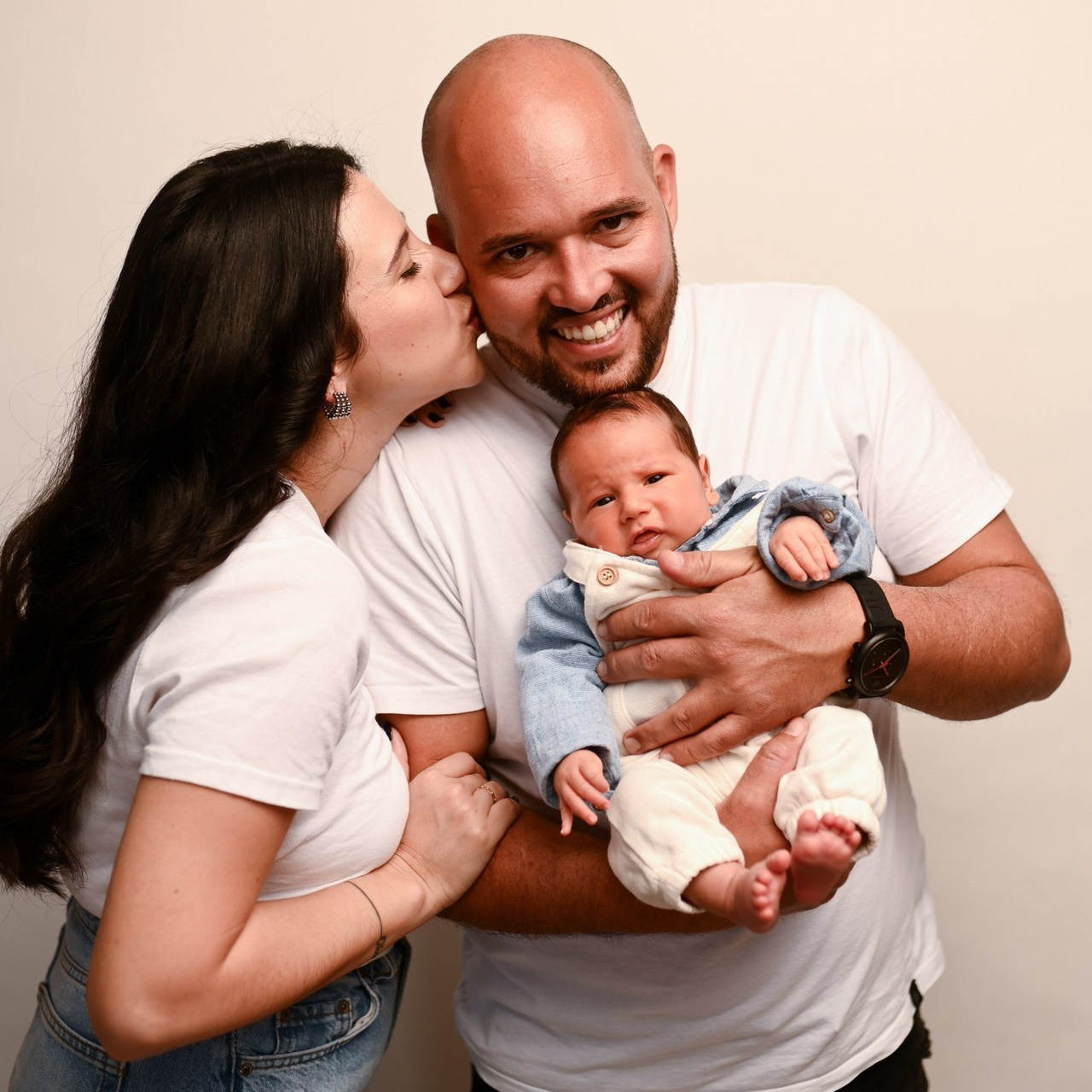 Επαγγελματική φωτογράφιση εγκυμοσύνης και νεογέννητου στη Ρόδο. Φωτογράφος νεογέννητων στη Ρόδο. Φωτογράφιση εγκυμοσύνης