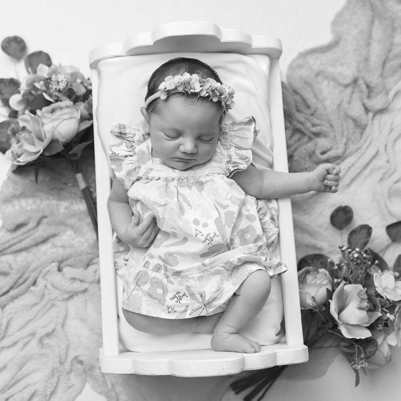 Επαγγελματική φωτογράφιση εγκυμοσύνης και νεογέννητου στη Ρόδο. Φωτογράφος νεογέννητων στη Ρόδο. Φωτογράφιση εγκυμοσύνης