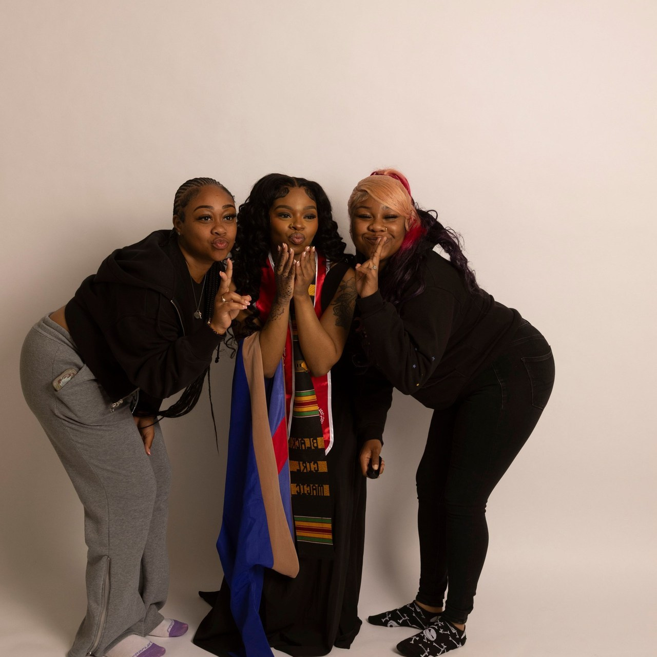 REVIEWS. SHOOT IT YOURSELF — SELF PORTRAIT STUDIO IN CHICAGO