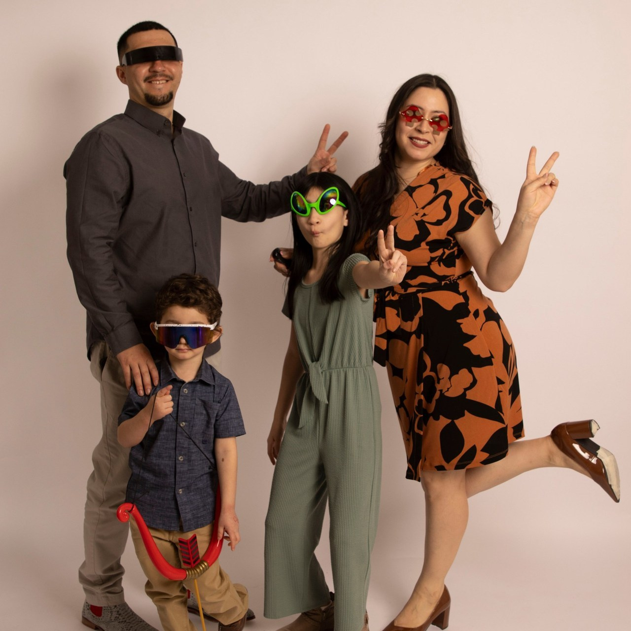 REVIEWS. SHOOT IT YOURSELF — SELF PORTRAIT STUDIO IN CHICAGO