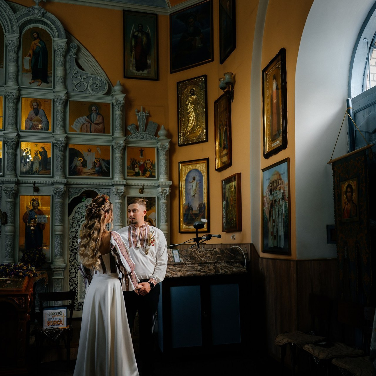 Recenzii. Fotograf Cătălina Munteanu