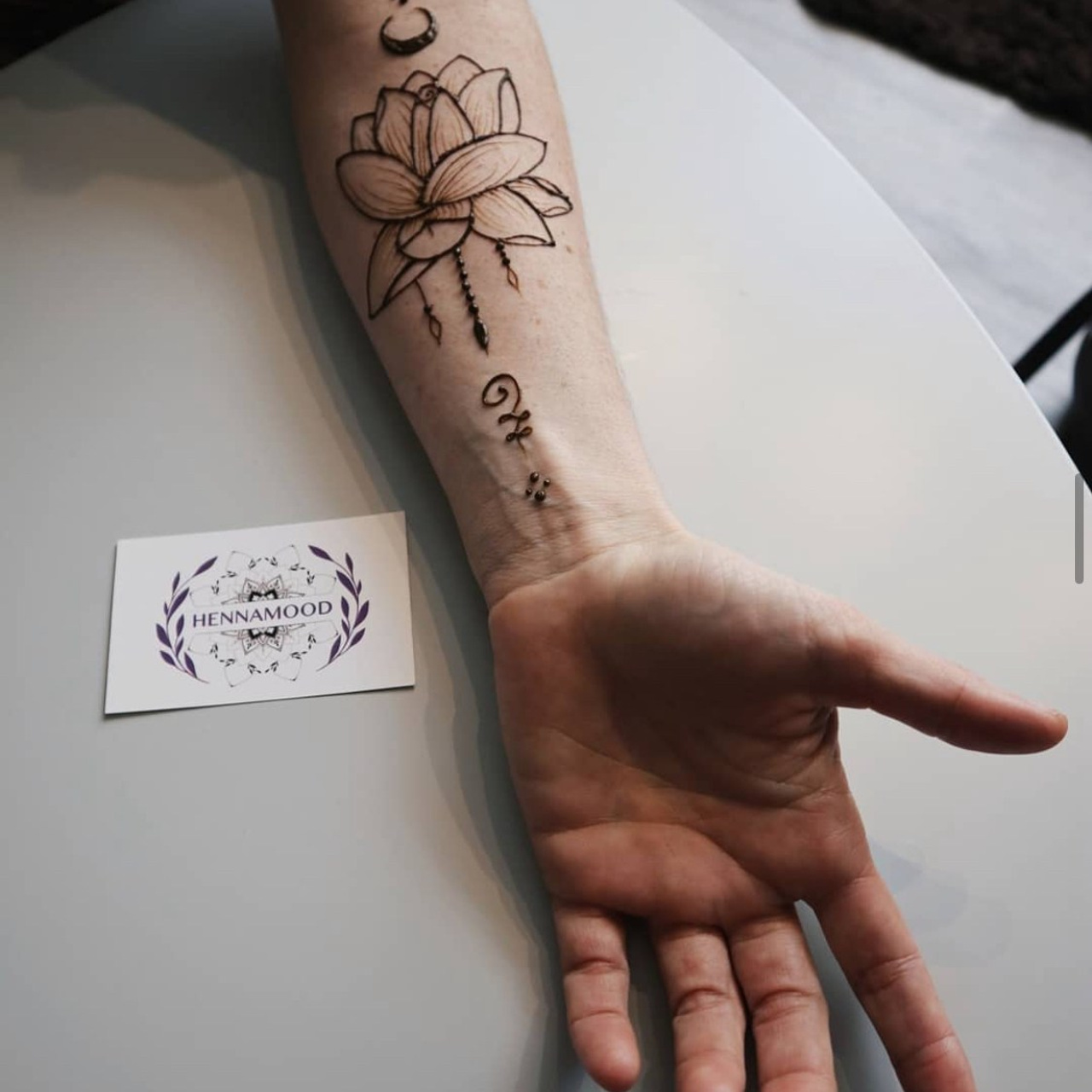 Hennafeste. Fotografie und Henna Kunst in Köln — Sylvette Loda