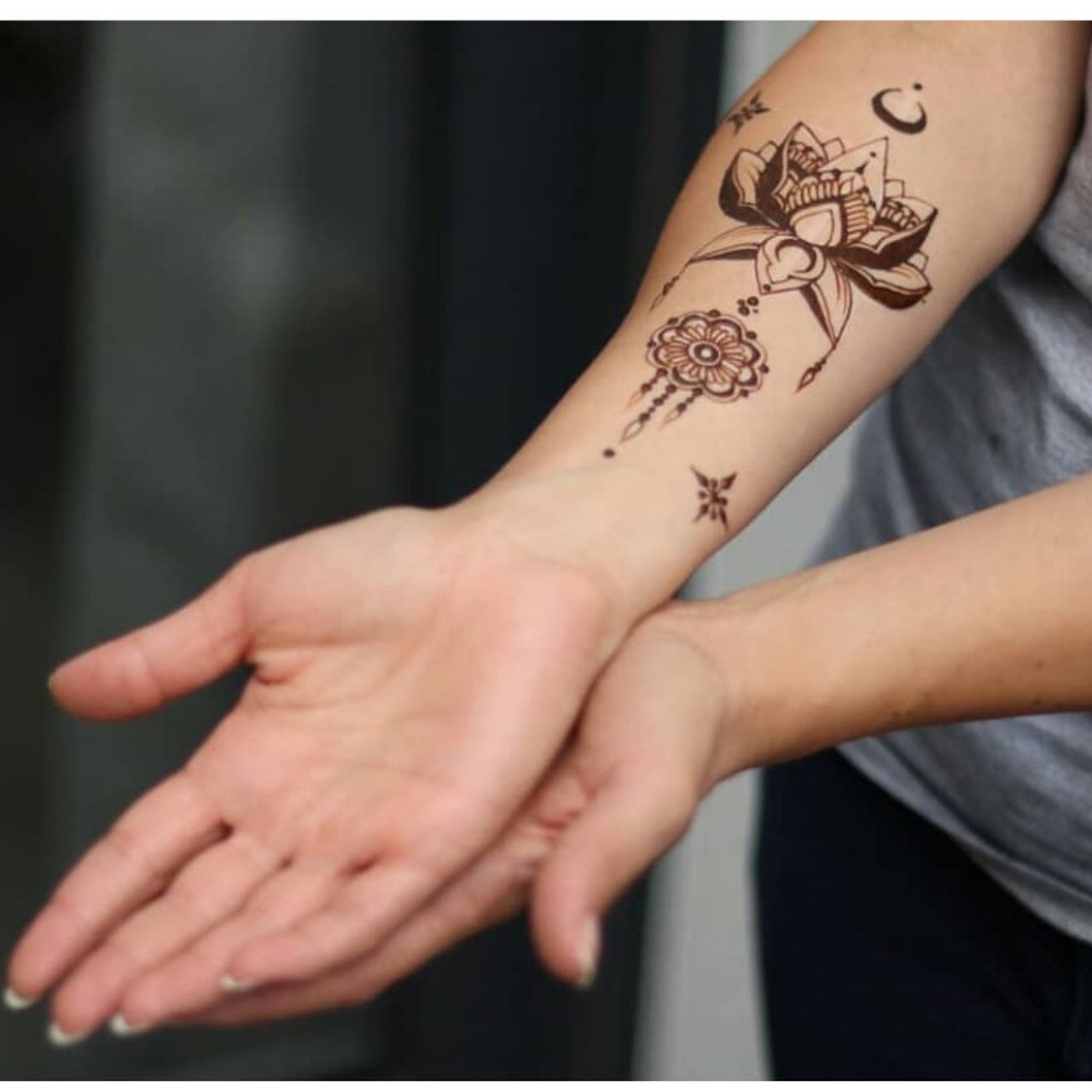 Hennafeste. Fotografie und Henna Kunst in Köln — Sylvette Loda