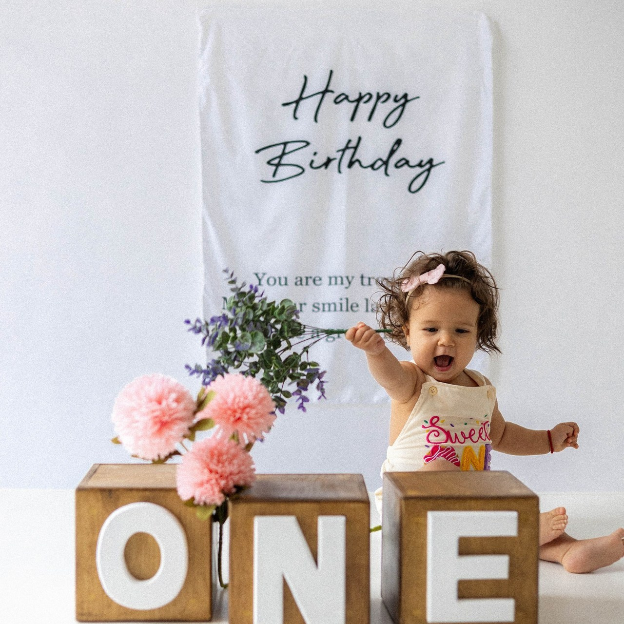 Customer Satisfaction. Family and Wedding Photographer