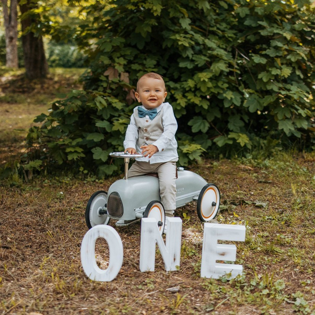 Customer Satisfaction. Family and Wedding Photographer