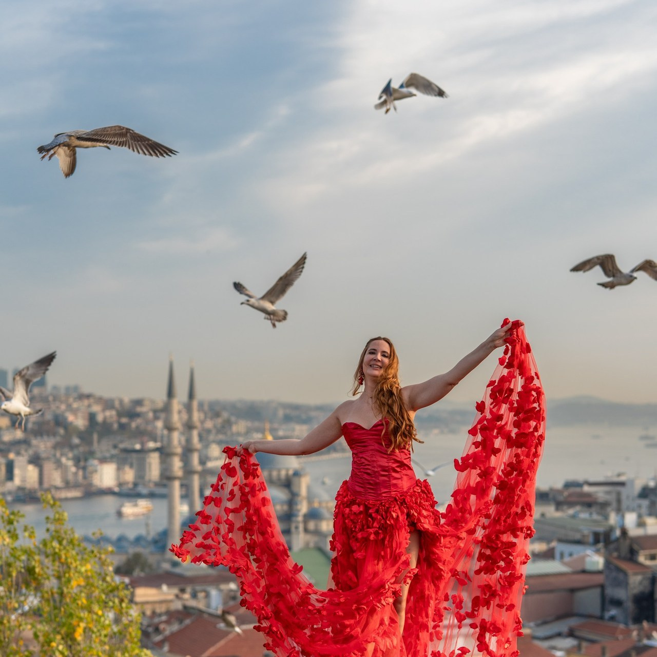 Фотосессия в Стамбуле. Фотограф в Стамбуле. Лайфстайл фотограф в Стамбуле Анатолий. Фотосессии на крышах с чайками