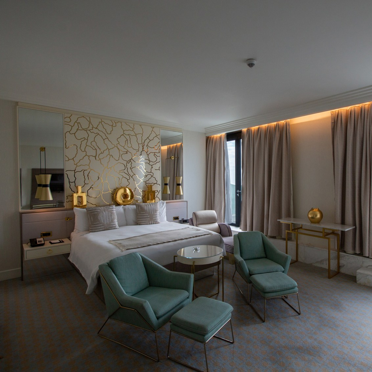 Marriott Boulevard Hotel