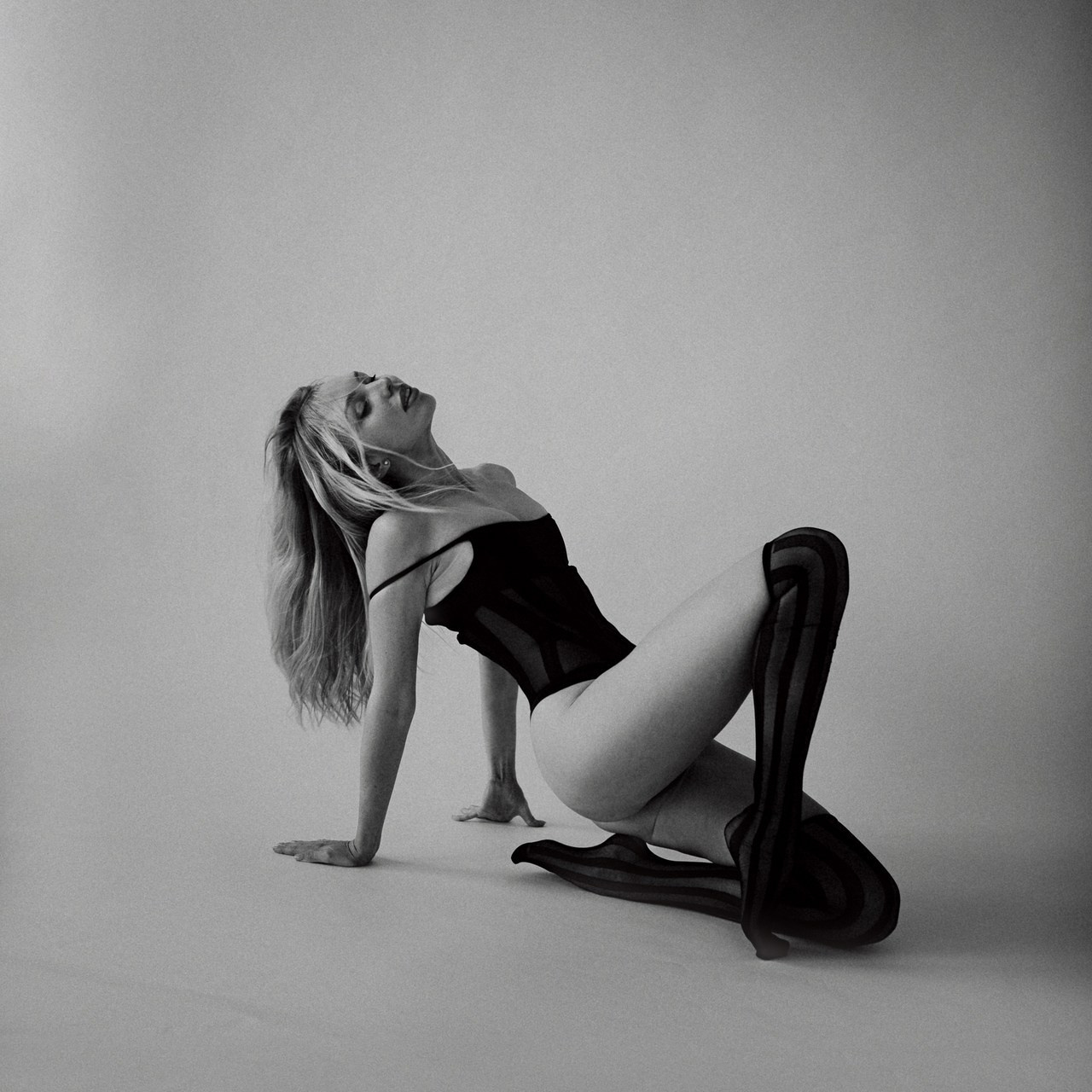 REVIEWS. Photographer Inna Mendelson