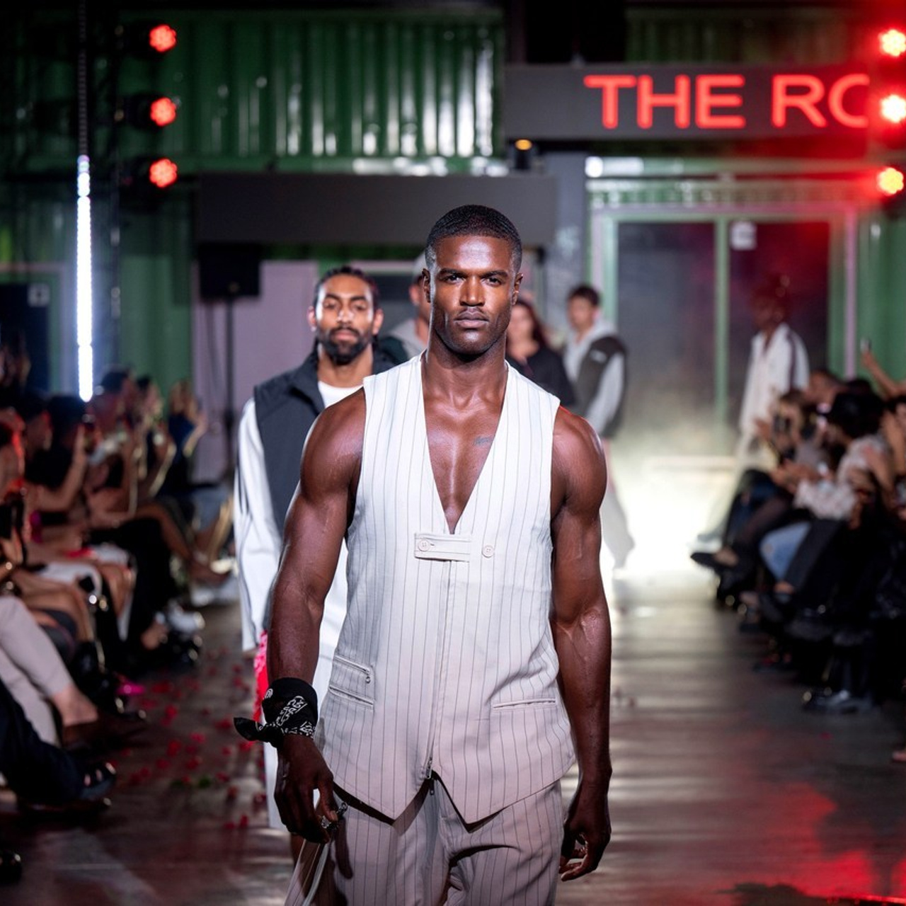 Reviews. One Day Pix | Fashion & Event