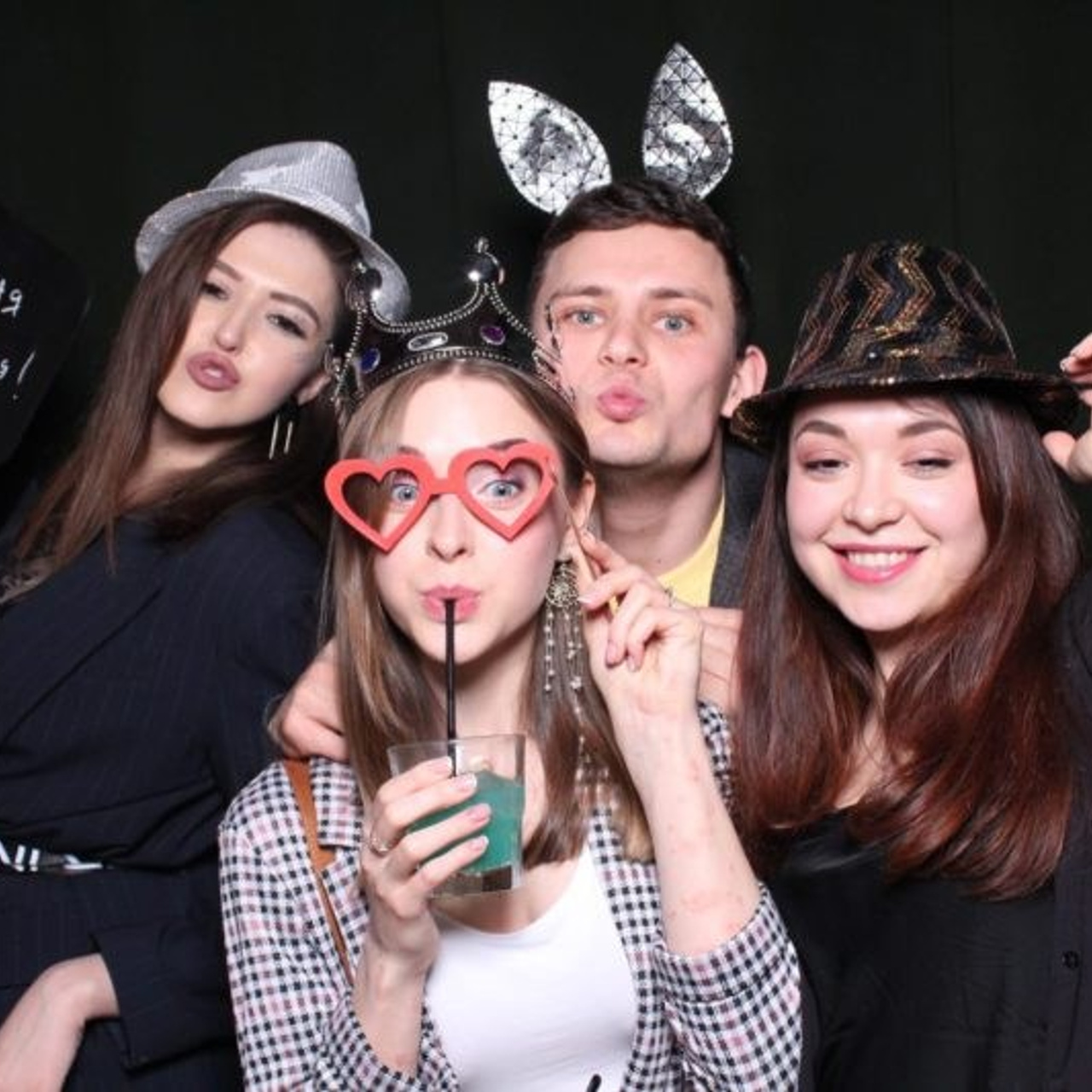 Open Concept Photo Booth Rental “More fun” — 4+h. Madhurina photography