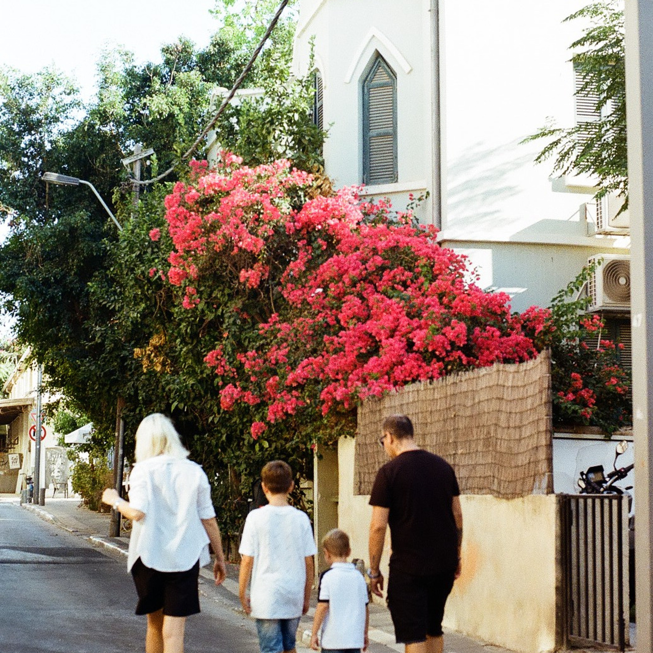 Анна с семьей