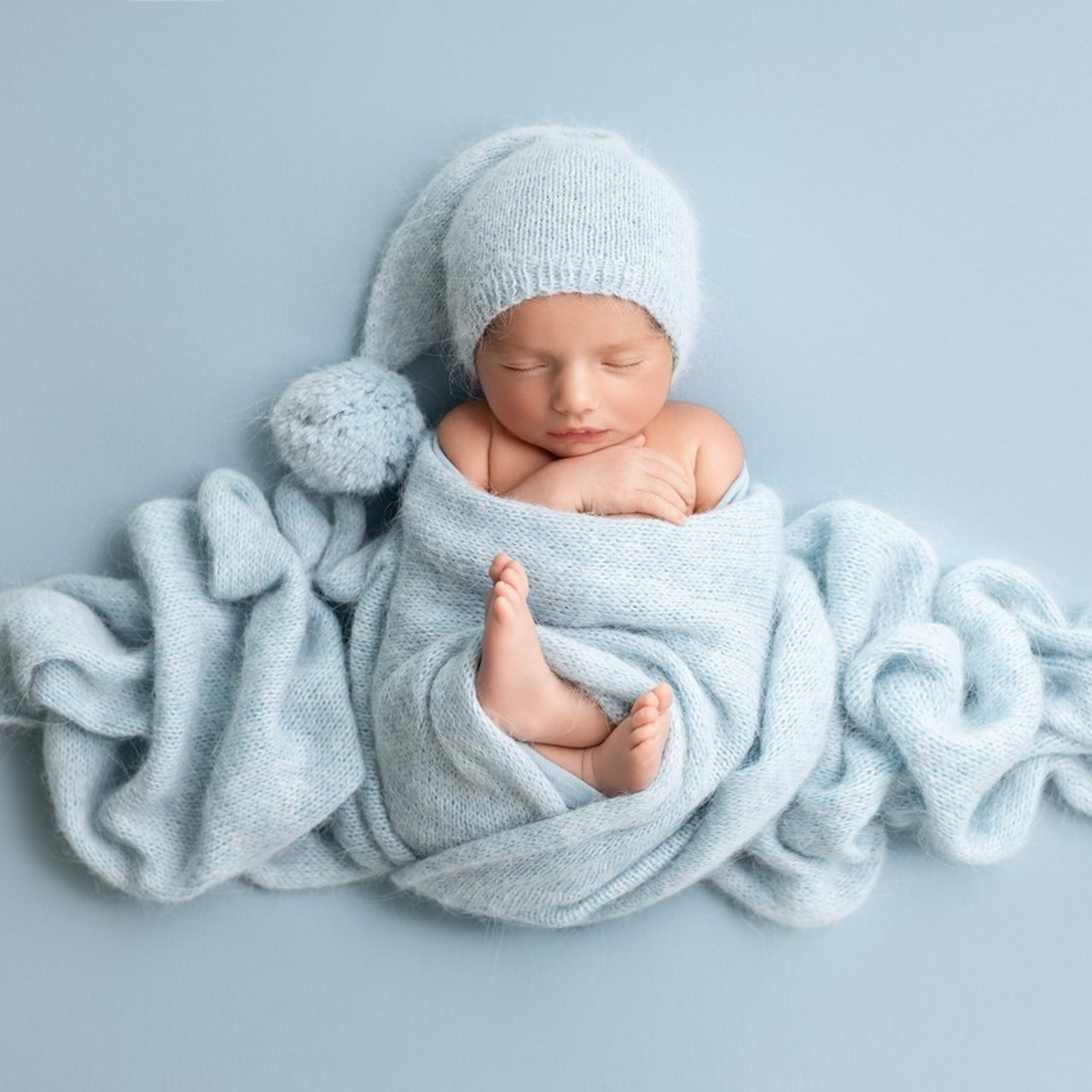 Review. Mary Newborn Photo