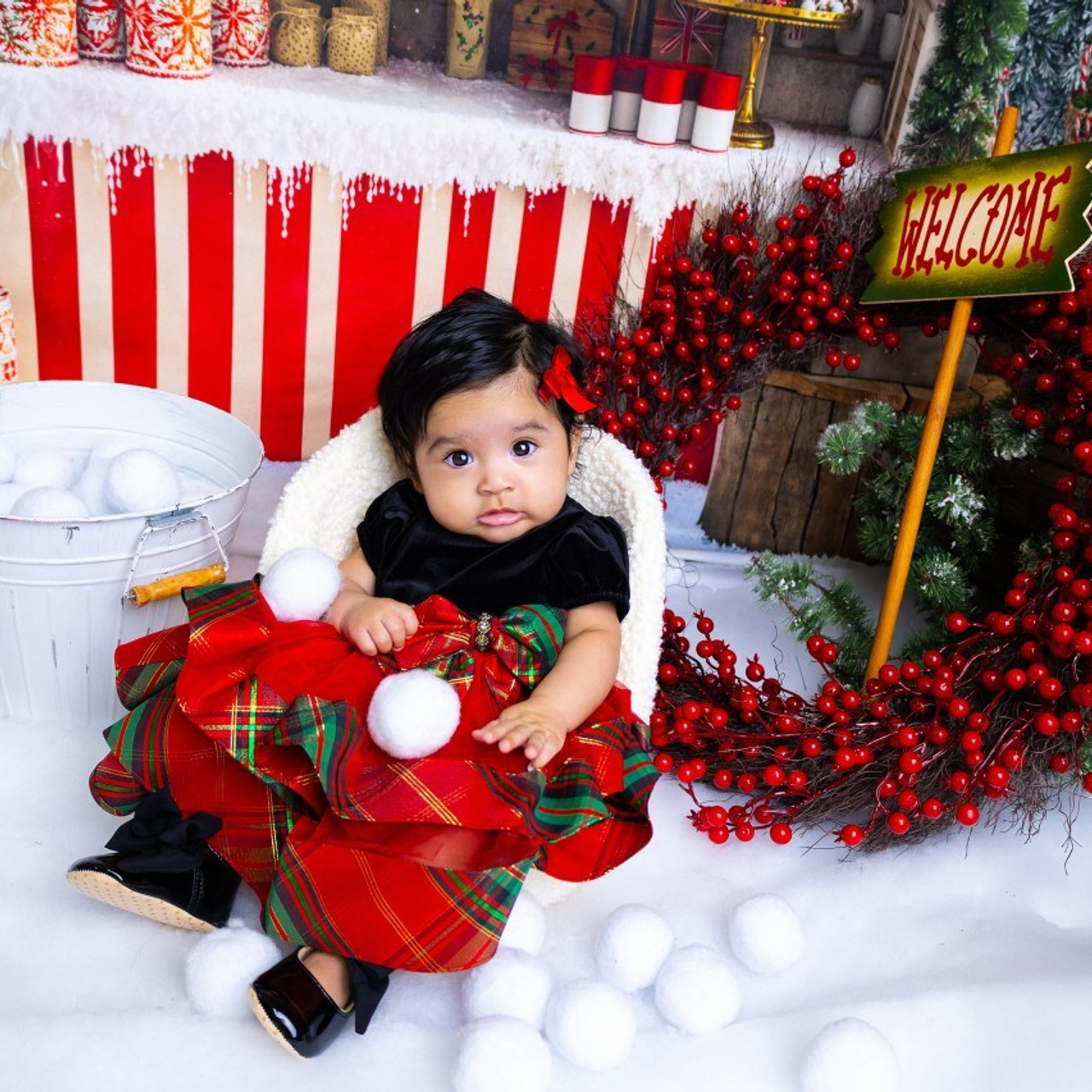 Review. Mary Newborn Photo