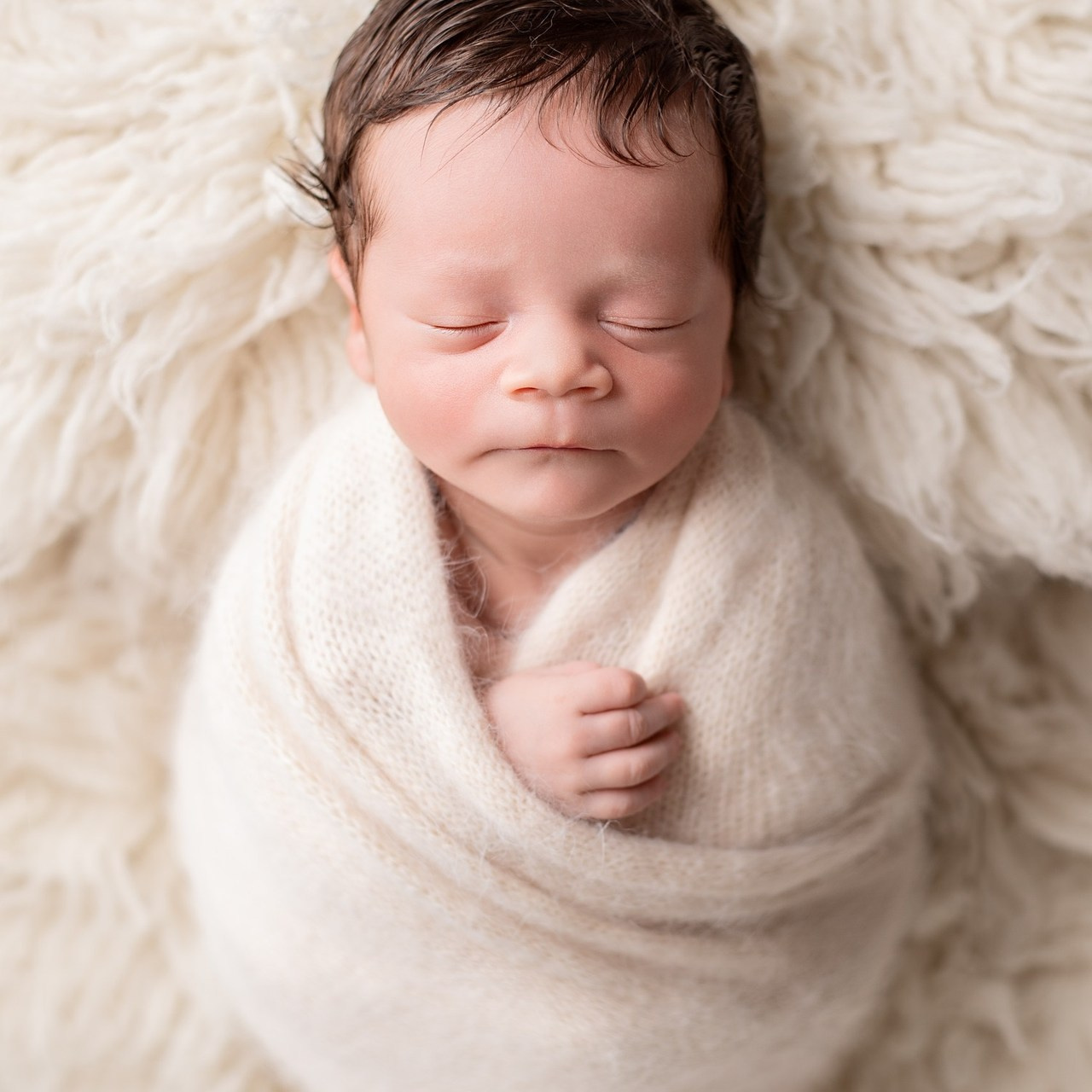 Review. Mary Newborn Photo