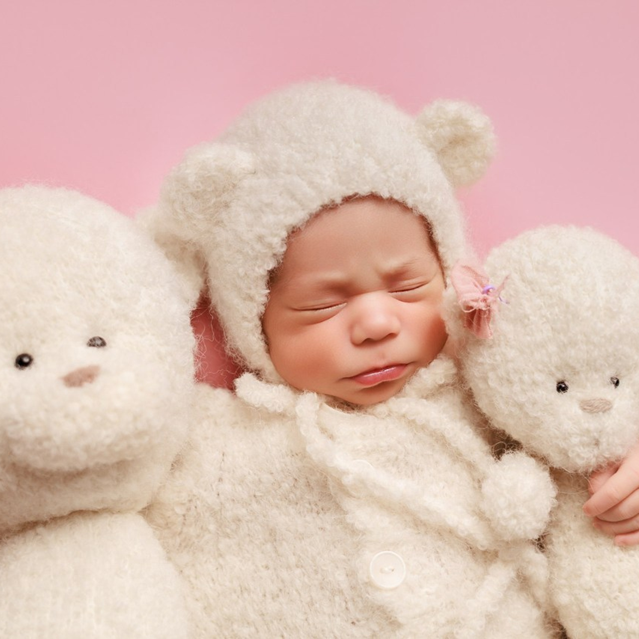 Review. Mary Newborn Photo