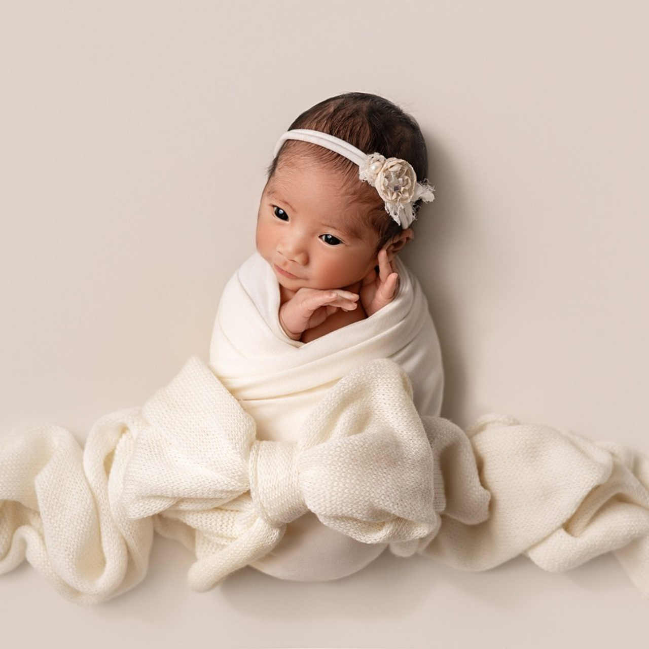 Review. Mary Newborn Photo