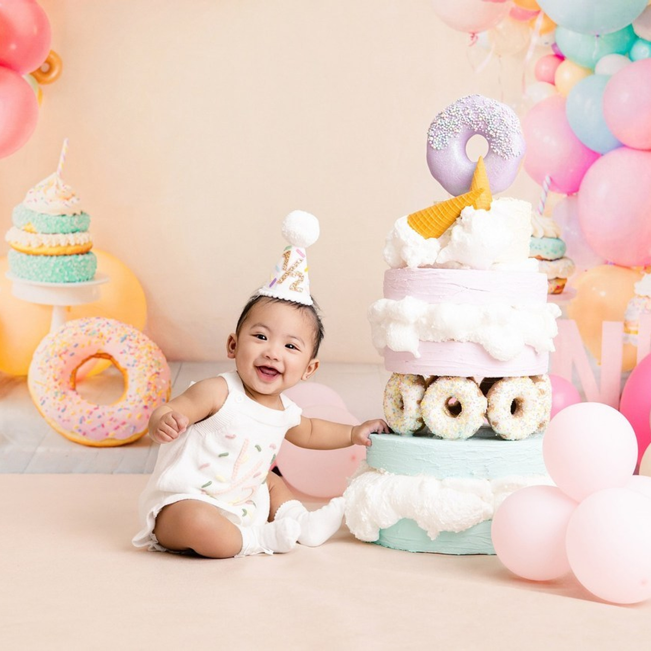 Review. Mary Newborn Photo