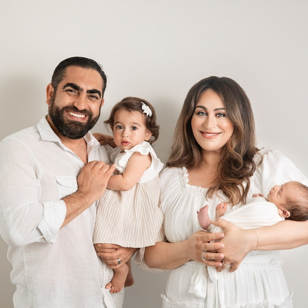 Review. Mary Newborn Photo