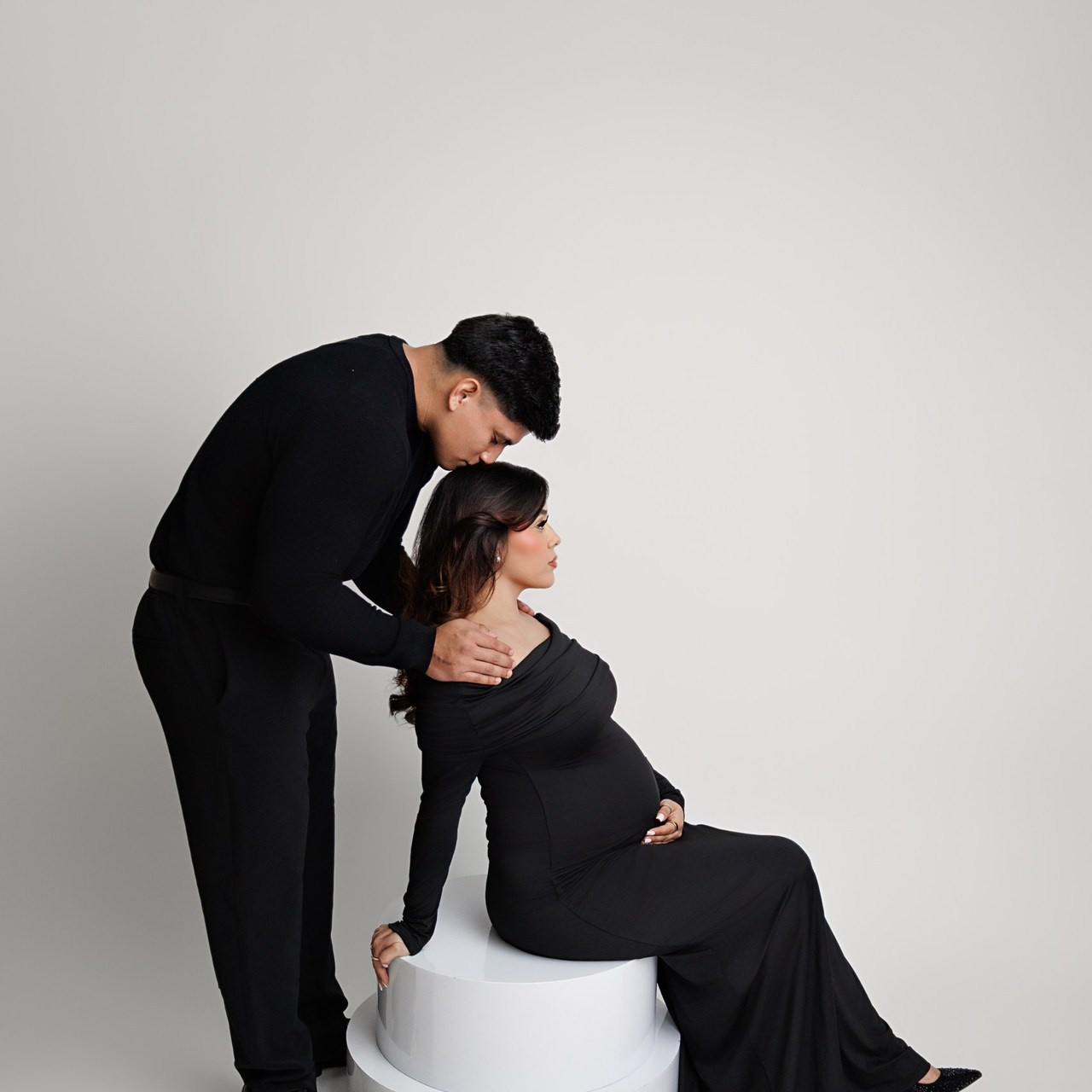 Review. Mary Newborn Photo