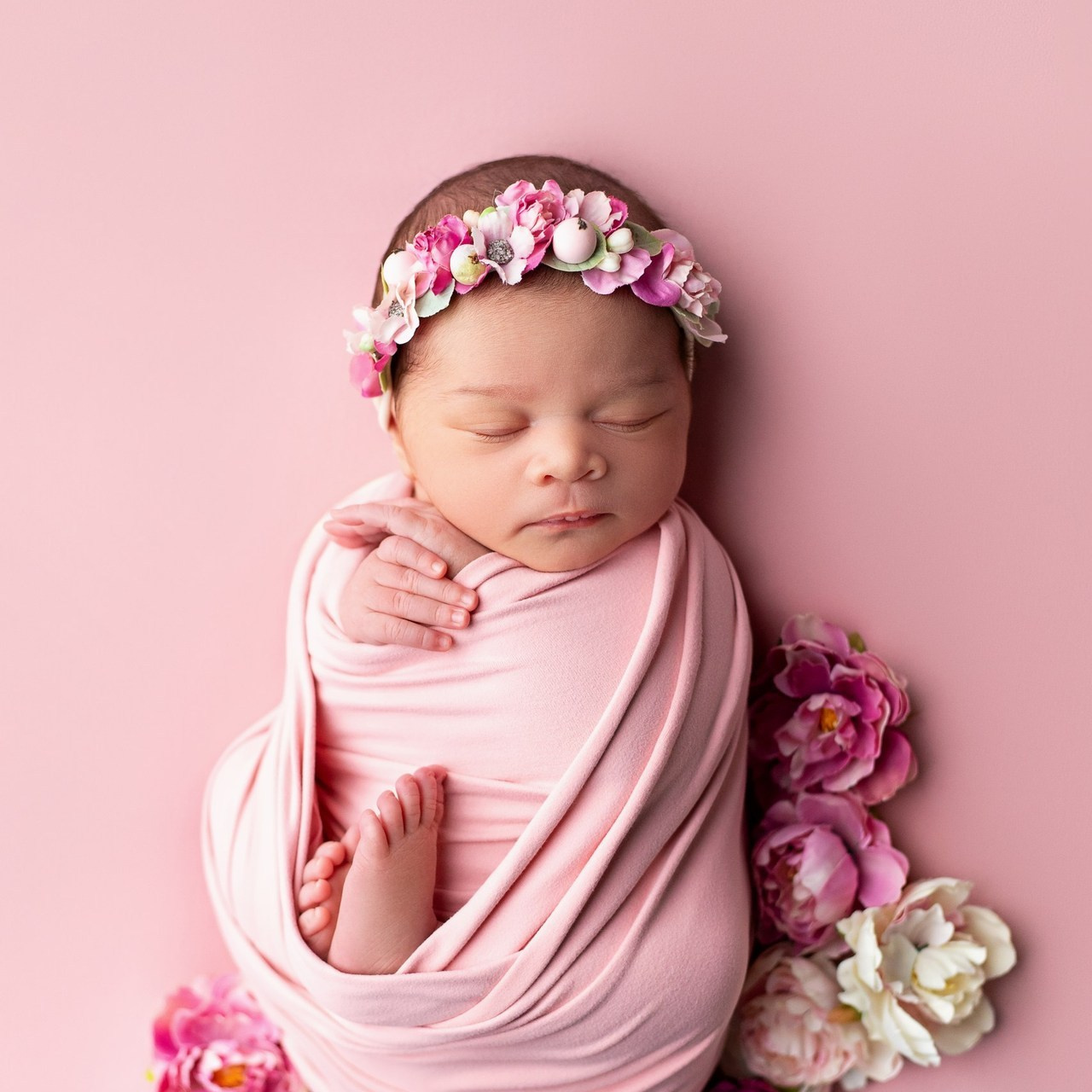 Review. Mary Newborn Photo
