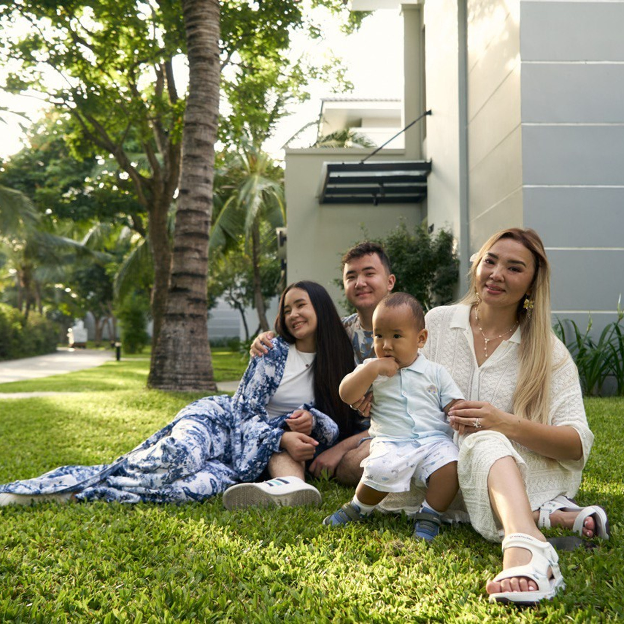 Vinpearl Resort & Spa. Семейный фотограф в Нячанге. Прогулки, lovestory, свадебные, студийные съёмки