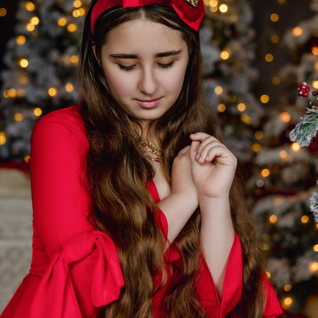 Reviews. Elena Kukhareva