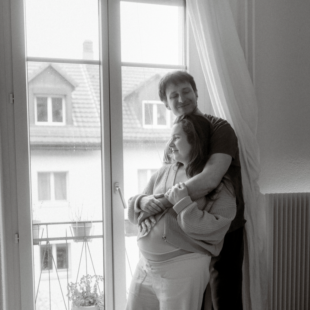 Reviews. Polina Sobol — family & documentary photographer in Bern. Outdoor & urban photo sessions for families, kids and couples