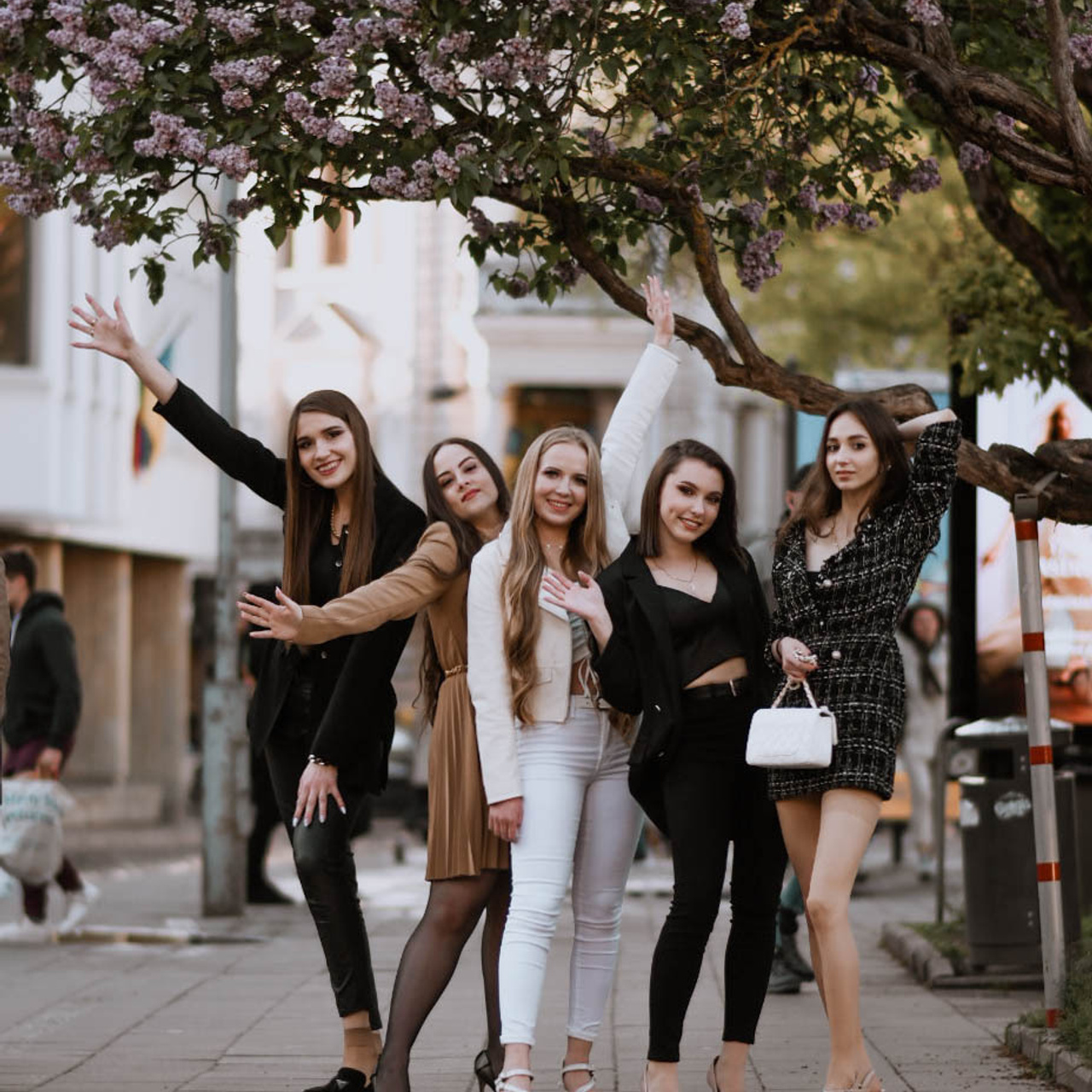 Elvyros mergvakaris. Photographer from Vilnius