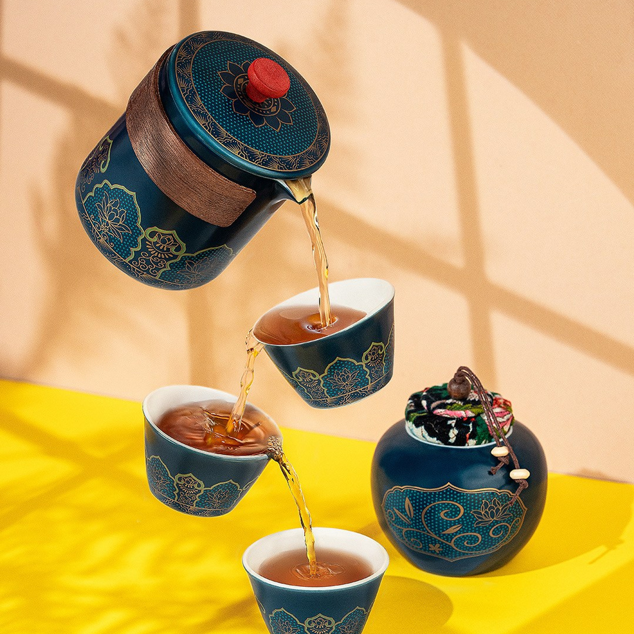 Qida və İçki Məhsullarının Fotoqrafiyası — Peşəkar Yemək və İçki Çəkilişi. Məhsul Fotoqrafı Bakıda