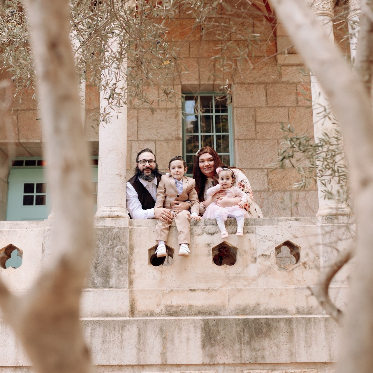 FEEDBACK. PHOTOGRAPHER IN ISRAEL