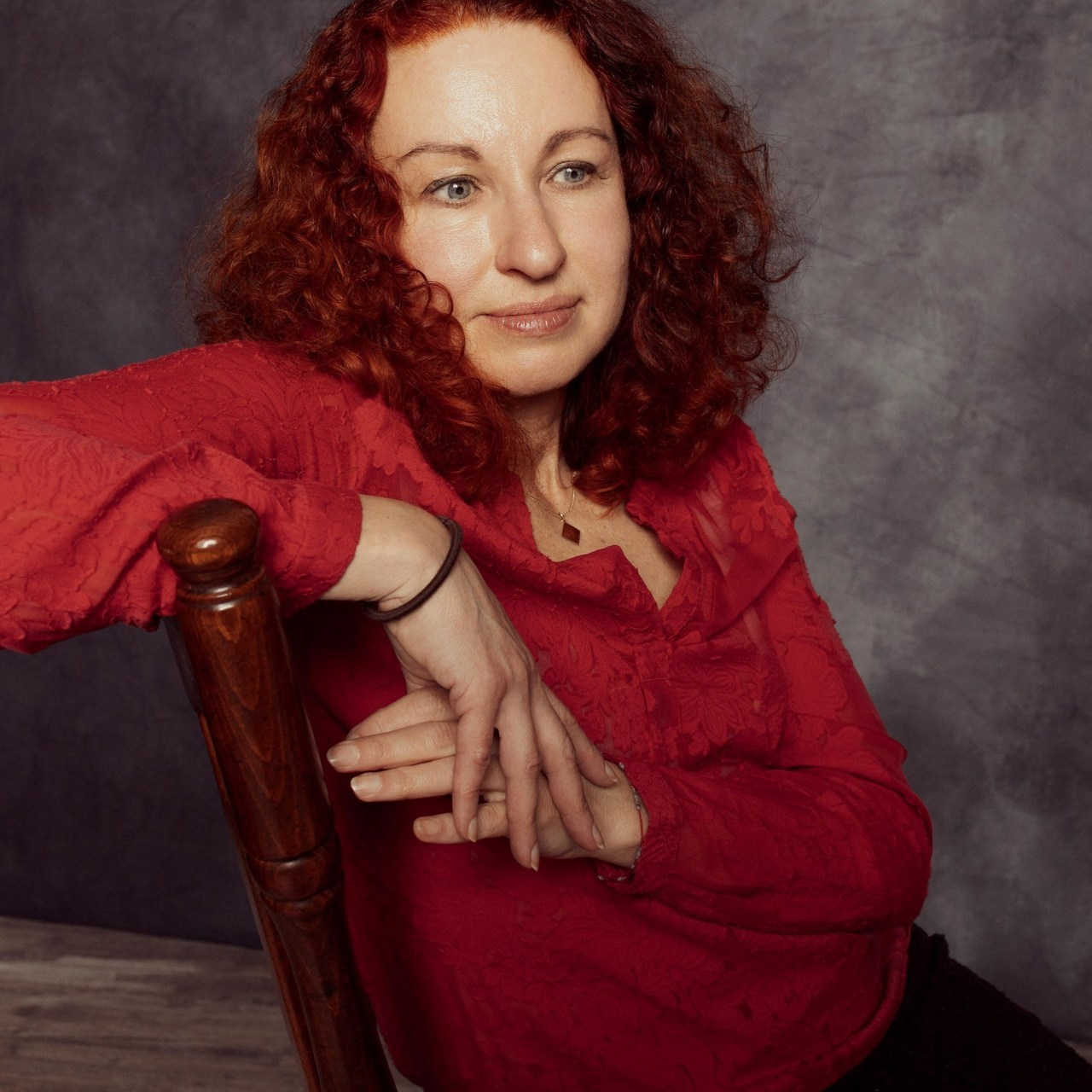 Reviews. I am a portrait and family photographer Jenny in Calgary