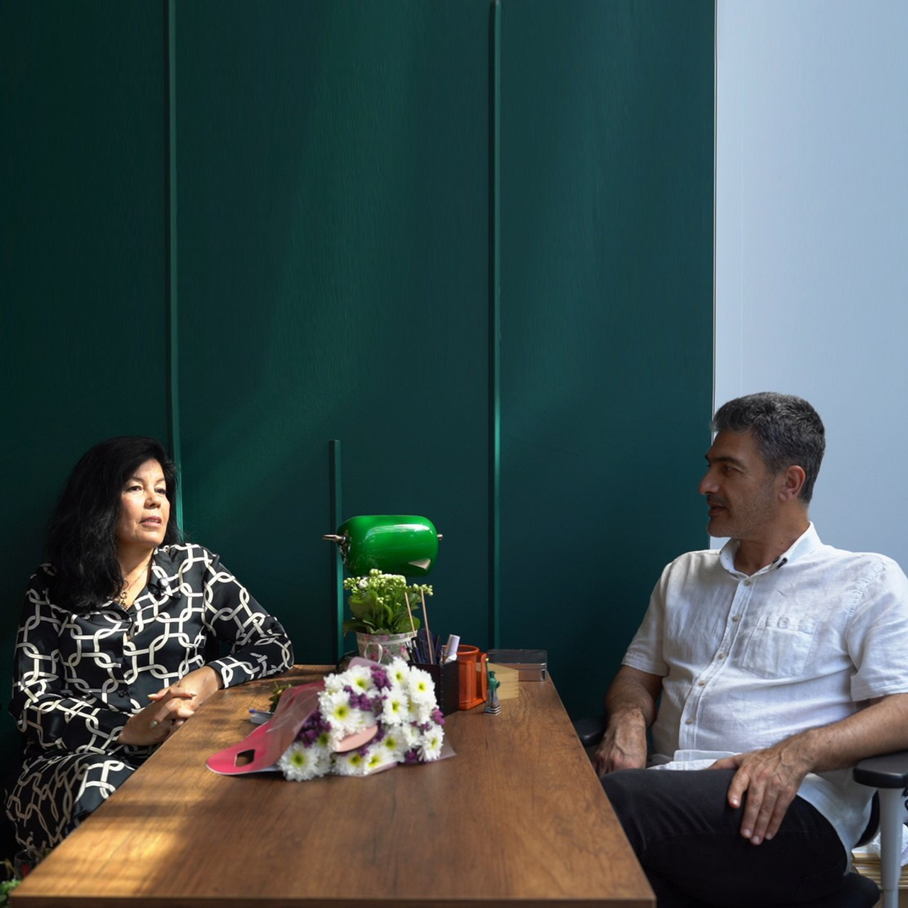 Фотосессия в Стамбуле. Фотограф в Стамбуле. Лайфстайл фотограф в Стамбуле Анатолий. Фотосессии на крышах с чайками