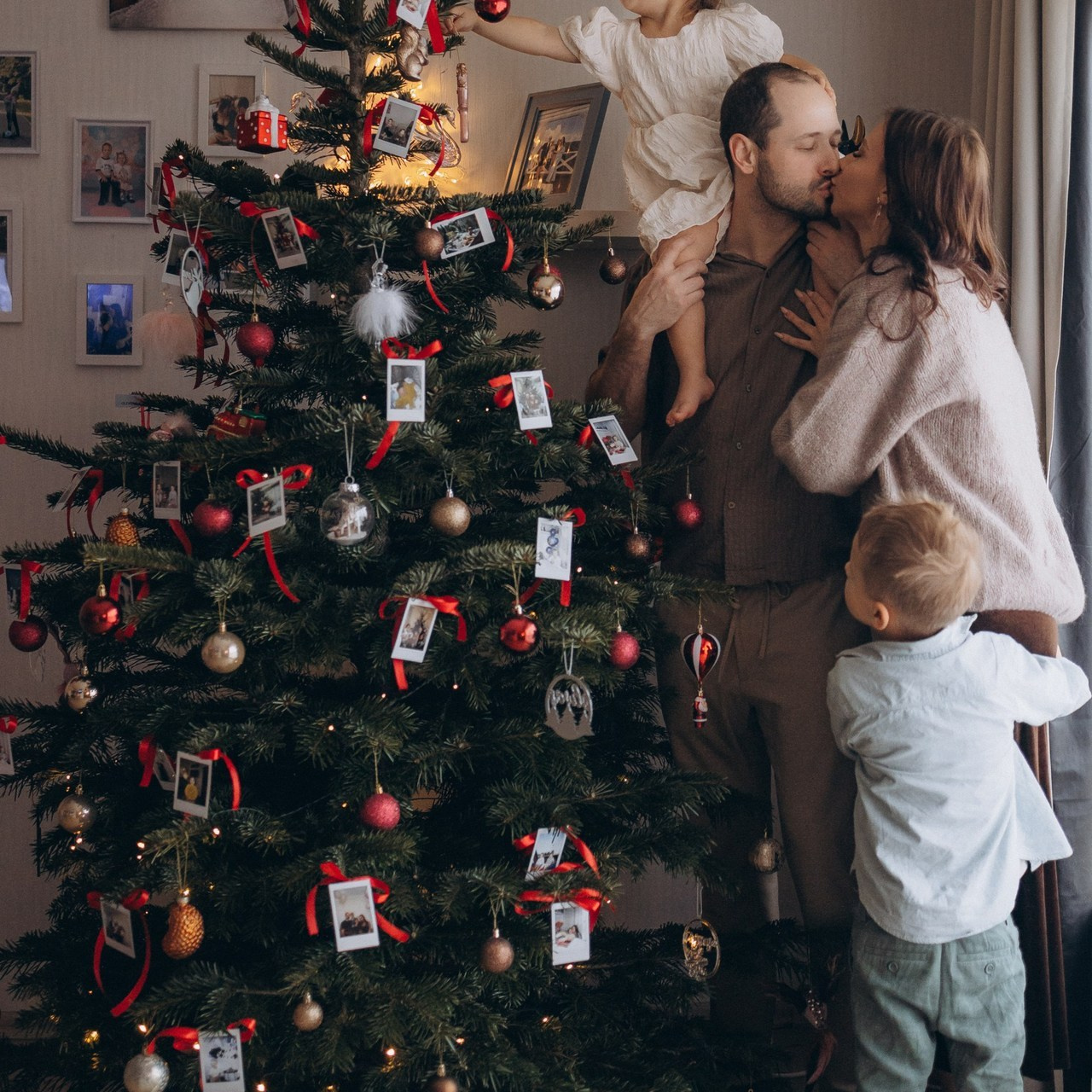 ATSAUKSMES. GALVENĀ