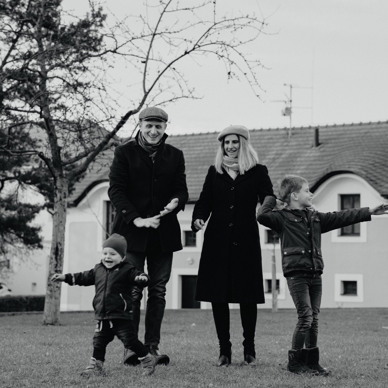 Testimonials. Julia Pelikánová | Portrait and content photographer in Prague