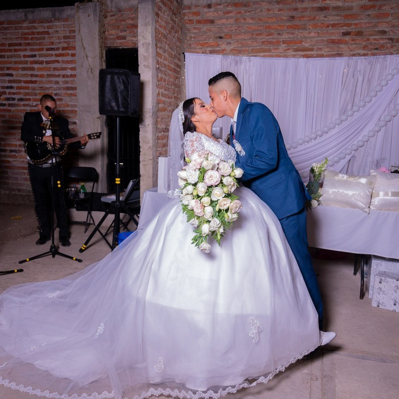 OPINIONES. Fotógrafa Sociales Cecy Villarreal Photo