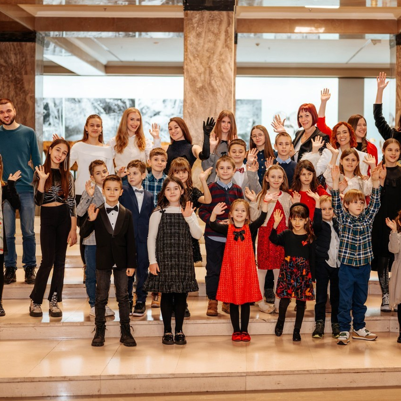 VAŠI UTISCI. Dečiji i porodični fotograf