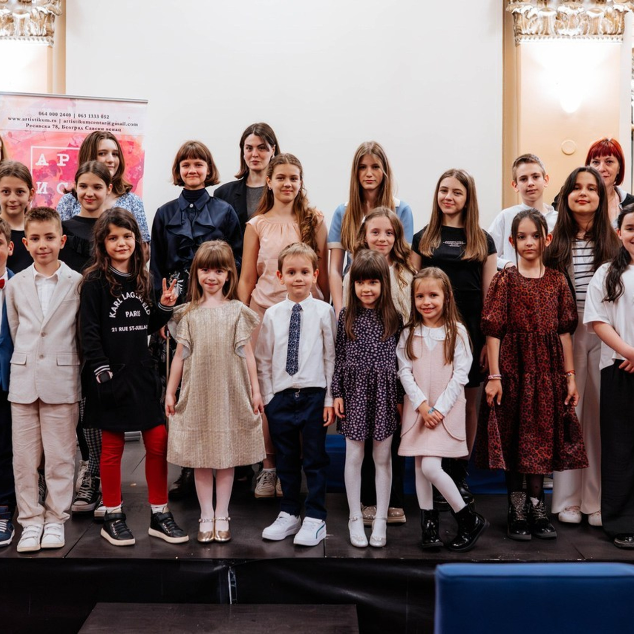 VAŠI UTISCI. Dečiji i porodični fotograf