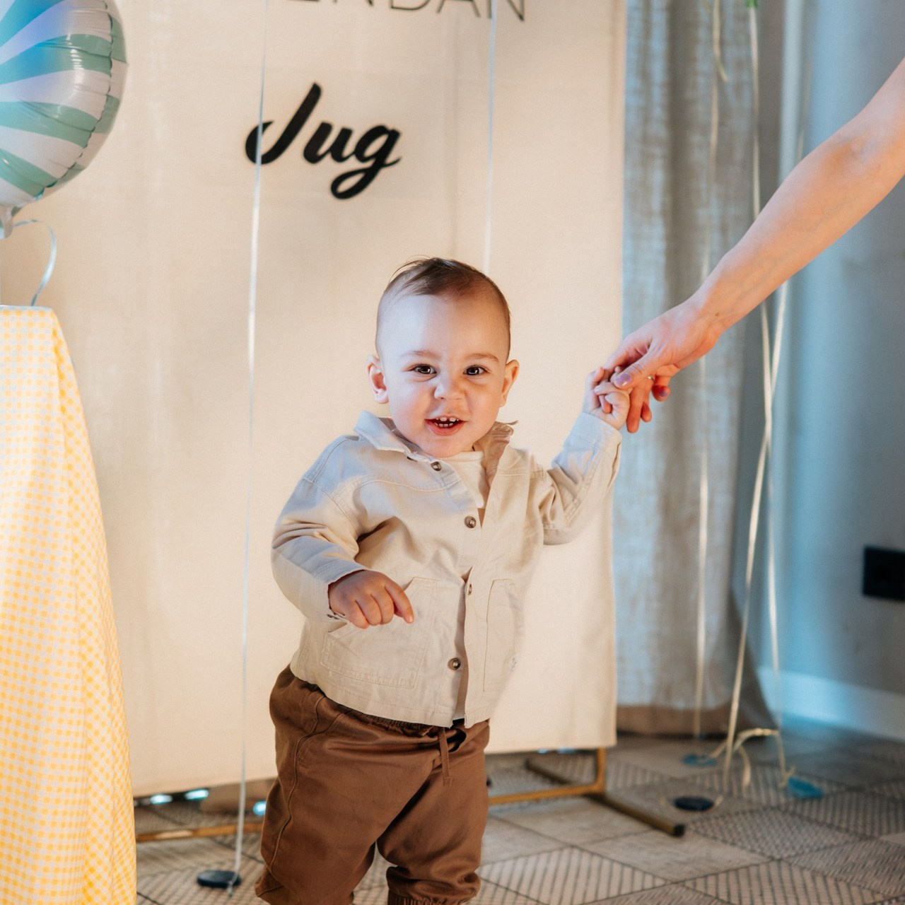 VAŠI UTISCI. Dečiji i porodični fotograf