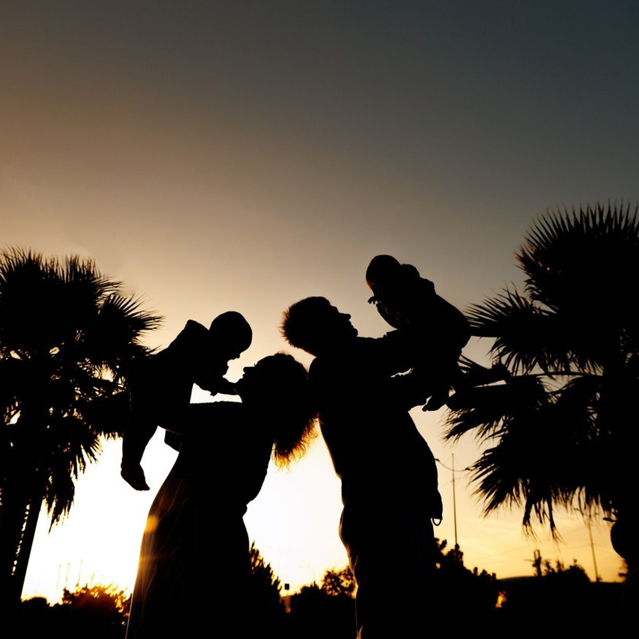 Comments. Wedding and family photographer Alex Glushakov