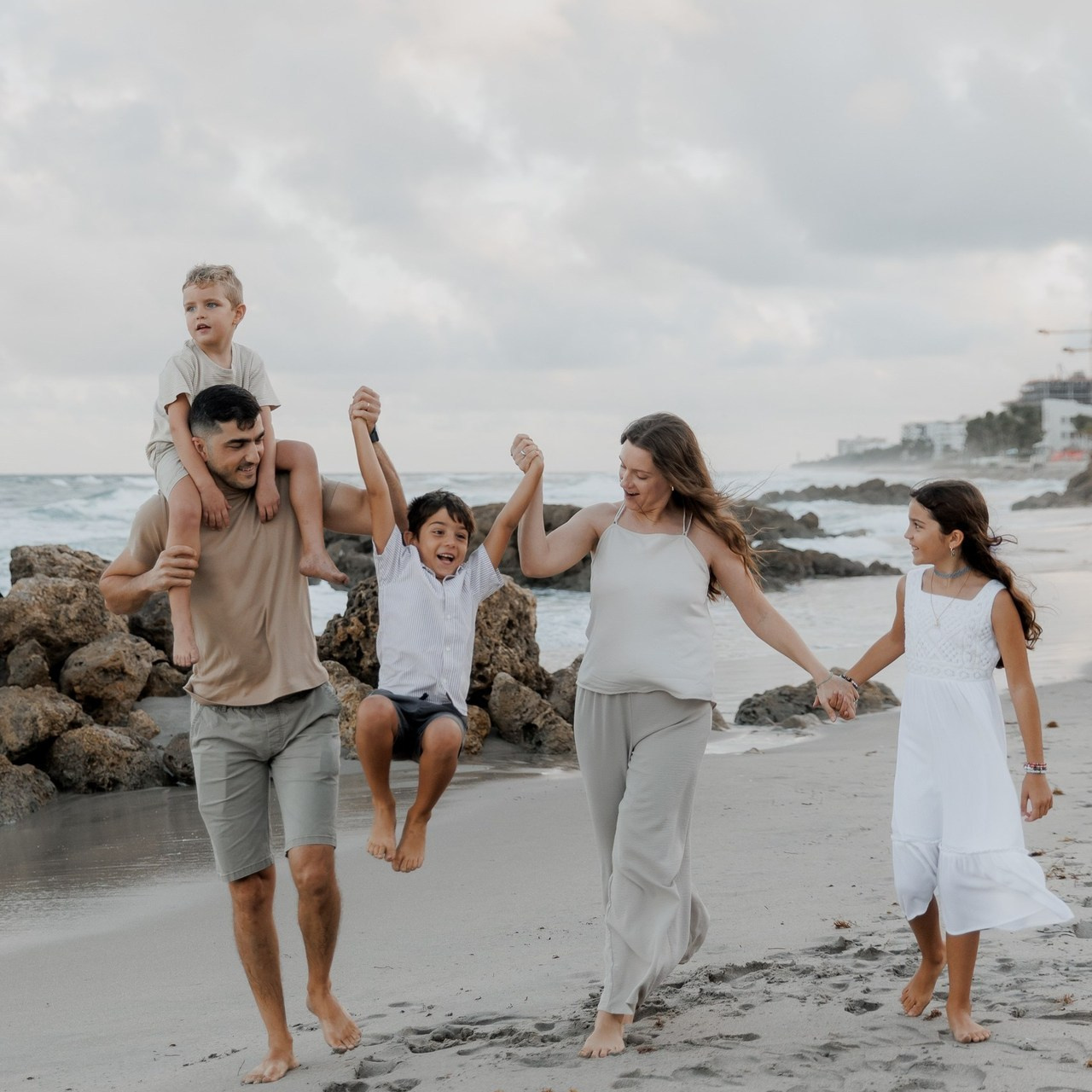 Comments. Wedding and family photographer Alex Glushakov