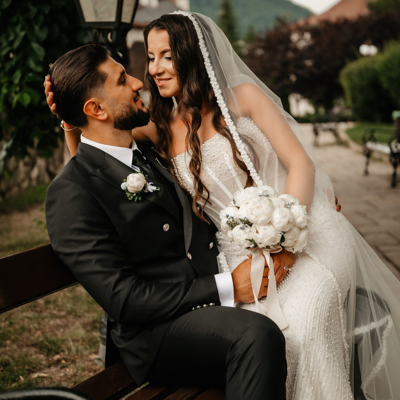 Feedback. Wedding & Family Photographer