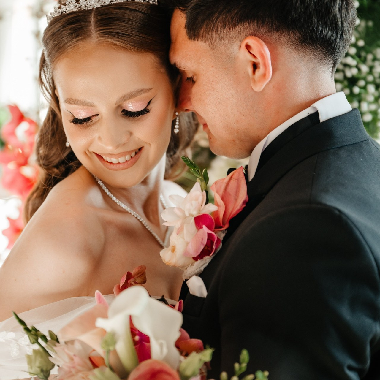Feedback. Wedding & Family Photographer