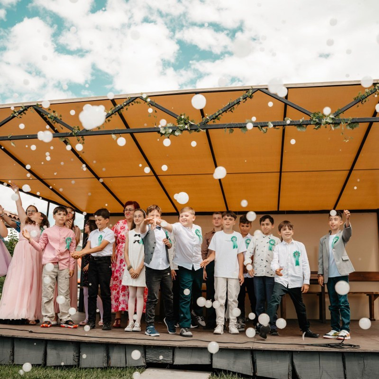 Feedback. Wedding & Family Photographer