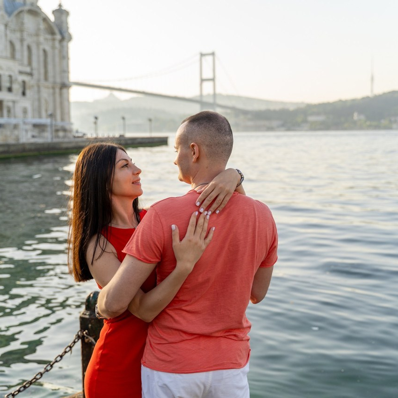 Фотосессия в Стамбуле. Фотограф в Стамбуле. Лайфстайл фотограф в Стамбуле Анатолий. Фотосессии на крышах с чайками