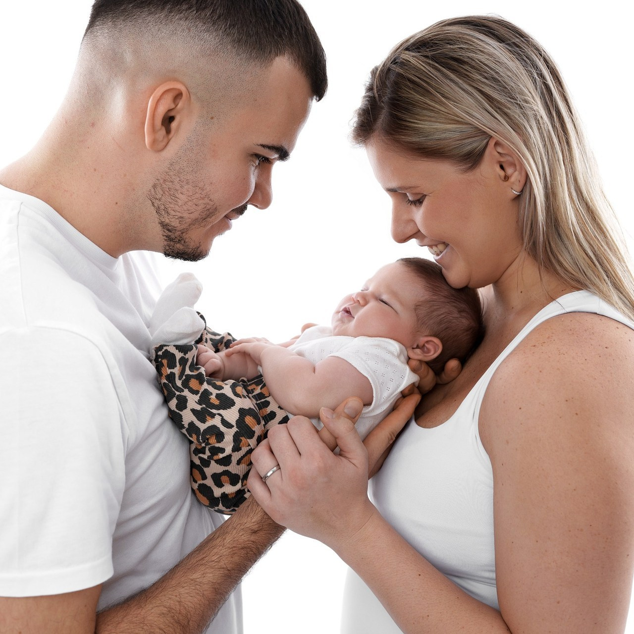 Referenzen. Anna, Fotografin aus Wien, Österreich. Ich fotografiere in folgenden Genres: Babybauch-, Familien-, Mode- und Weihnachtsfotografie