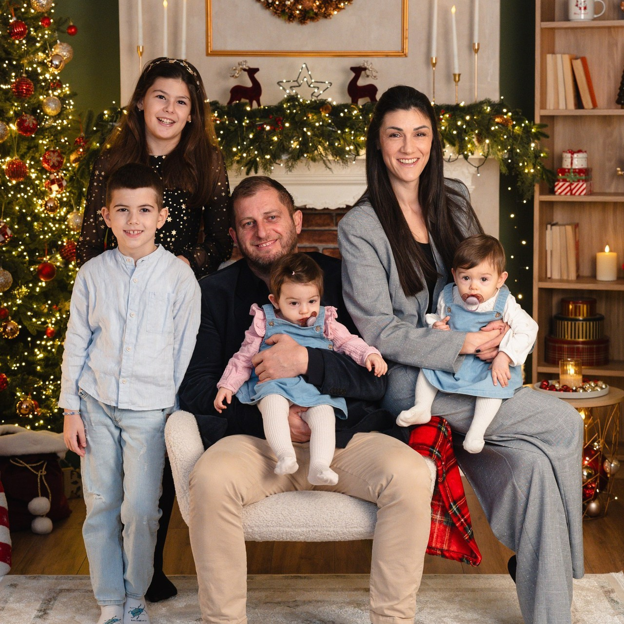 RECENZIJE. DEČIJI FOTOGRAF BEOGRAD|NOVOGODISNJE FOTOGRAFISANJE|CAKE SMASH