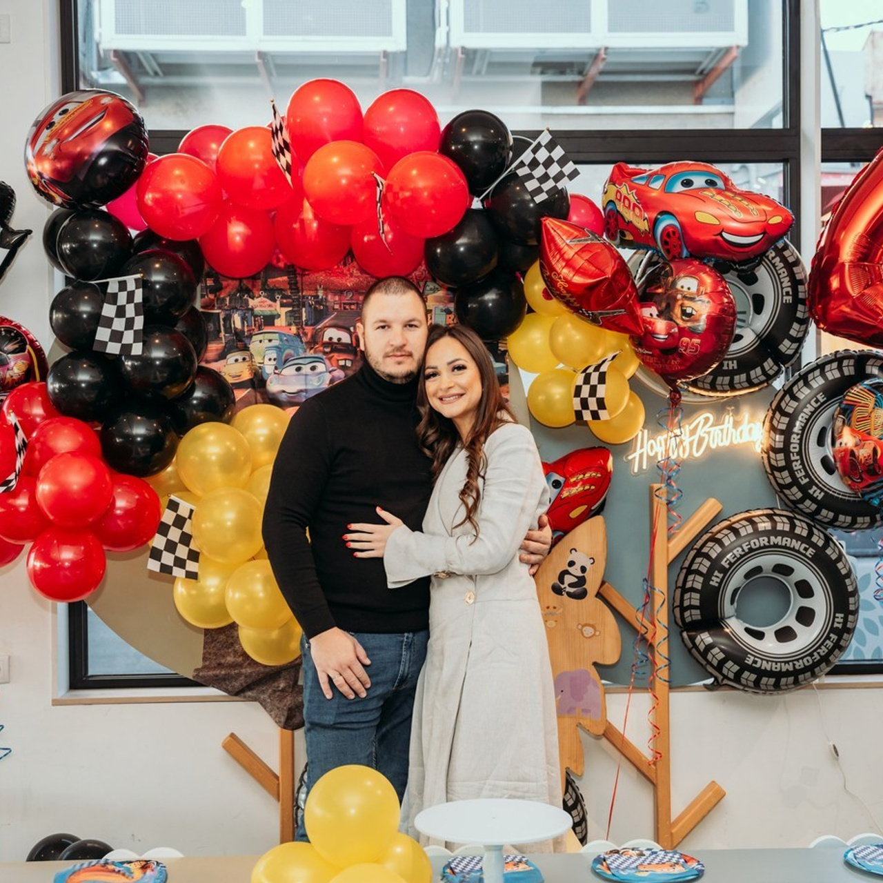 RECENZIJE. DEČIJI FOTOGRAF BEOGRAD|NOVOGODISNJE FOTOGRAFISANJE|CAKE SMASH